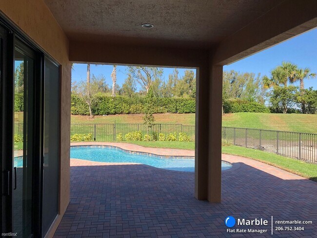 Building Photo - 4 br, 3.5 bath House - 11455 Solstice Cir