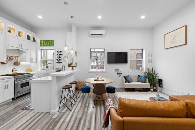 Building Photo - 405 Bloomfield St