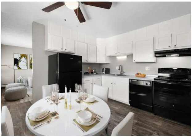 Building Photo - 65 N Kuner Rd