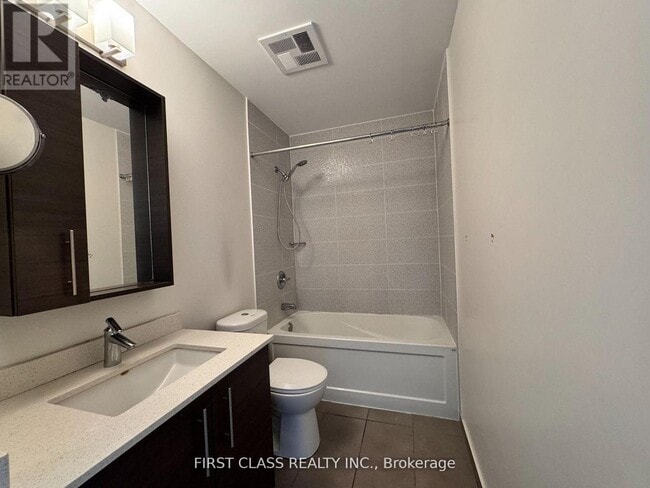 Photo du bâtiment - 325 South Park Rd