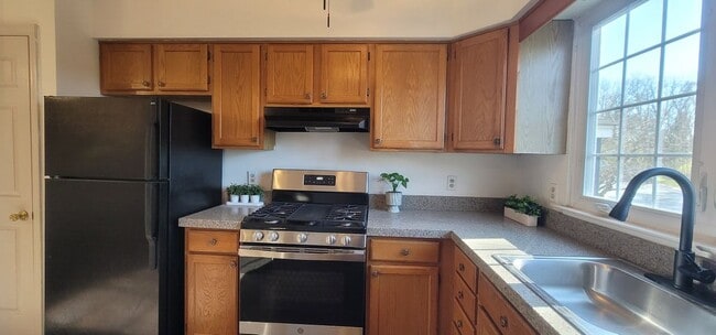 Foto del edificio - 10 Woodfield Dr