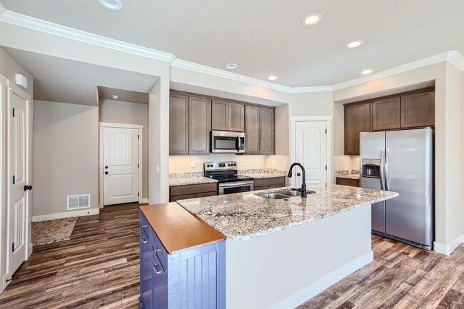 Foto del edificio - 859 Redemption Point