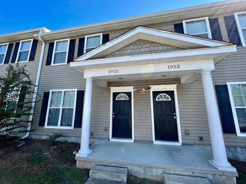 Photo - 1955 Bloomington Avenue Unit