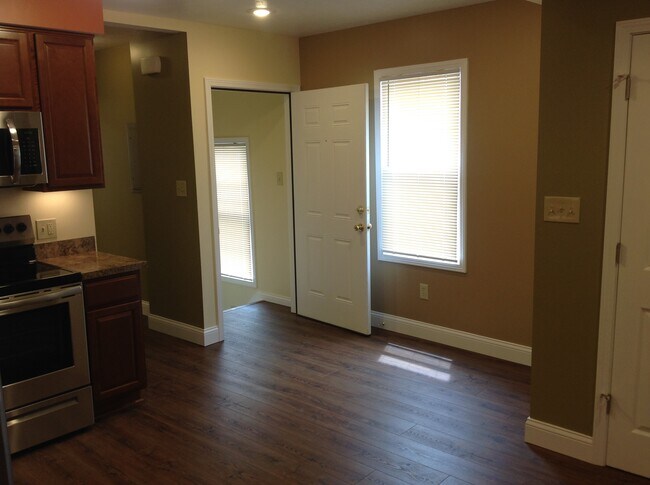 Foto del edificio - 1947 E 124th Pl