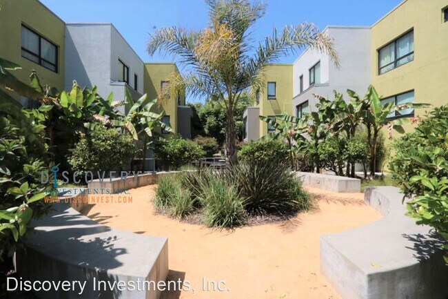 Building Photo - 2 br, 2.5 bath House - 307 Zephyr Drive