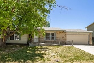 Building Photo - 9286 Clermont Dr