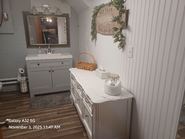 Foto del edificio - 794 Whitling Rd