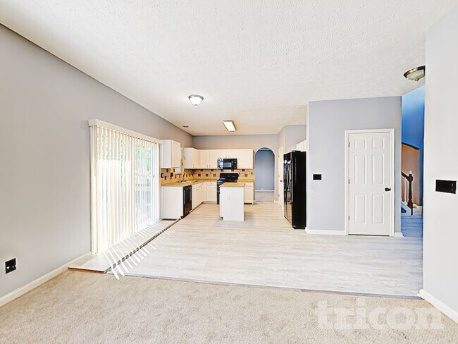 Building Photo - 209 Greenland Ct