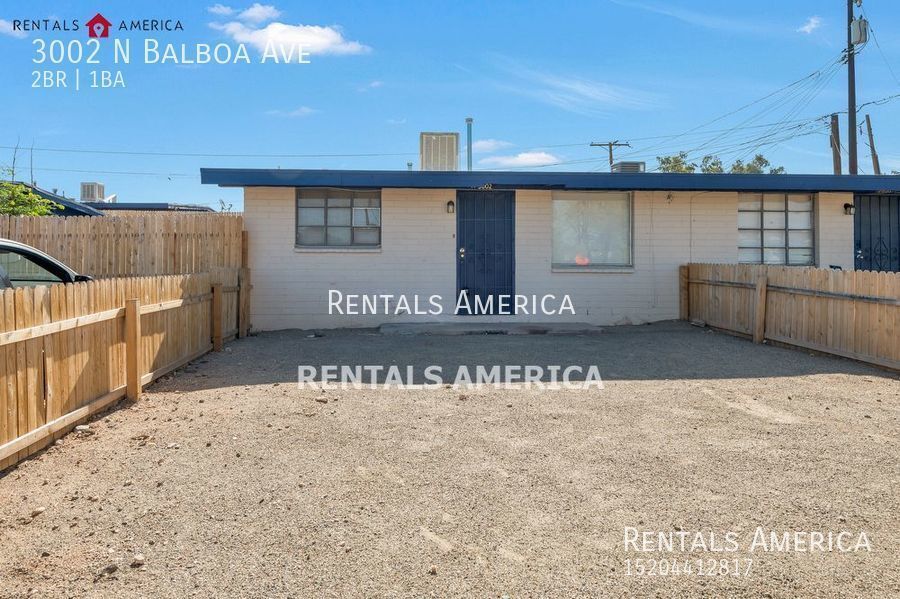 Primary Photo - Close to Conveniences and I-10