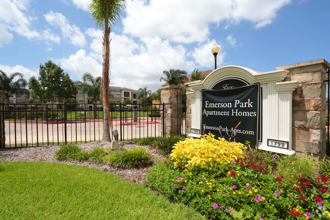 Emerson Park Apartment Homes Rentals Webster, TX