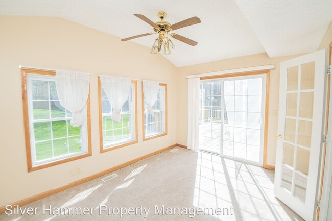 Foto del edificio - 3 br, 1.5 bath House - 2402 Glendale Blvd