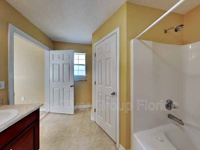 Building Photo - 228 Citadel Ln