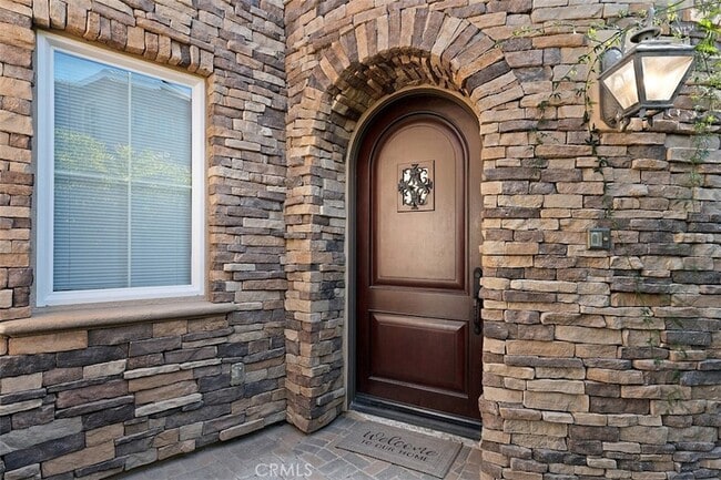 Building Photo - 27683 Manor Hill Rd
