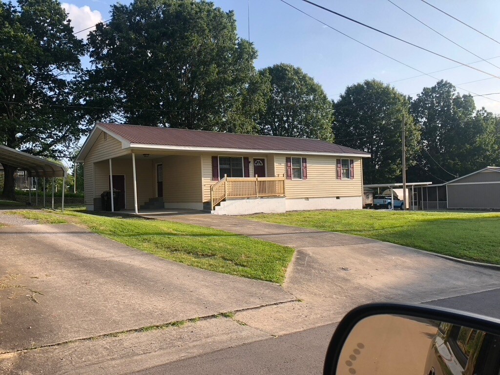 1114 Interbitzen St SW, Cullman, AL 35055 House Rental in Cullman, AL