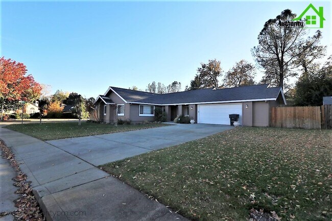 Building Photo - 1708 Gold Hills Dr. - Corner Lot off Gold ...