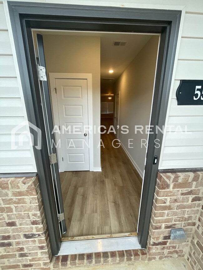 Foto del edificio - Home for Rent in Oak Grove, AL!!! Availabl...