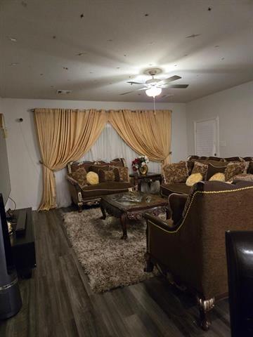 Foto del edificio - 1323 Black Canyon Ave