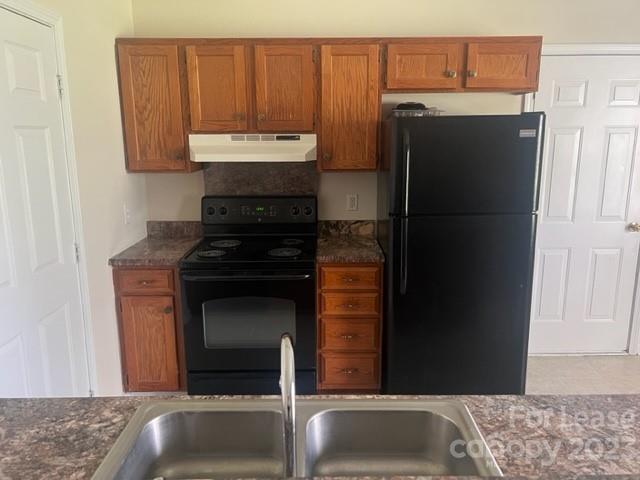 Building Photo - 176 Oak Tree Rd