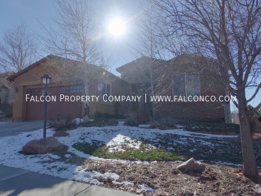 Primary Photo - Stunning Home In Pine Creek! - Available D...