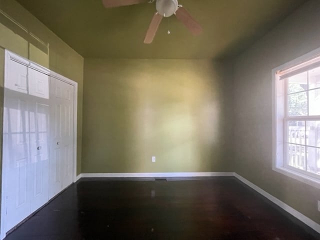 Foto del edificio - 411 Studebaker St