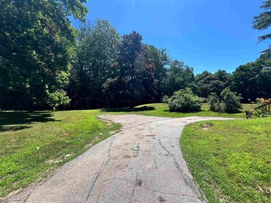 Foto del edificio - 28 Old Wolfeboro-3