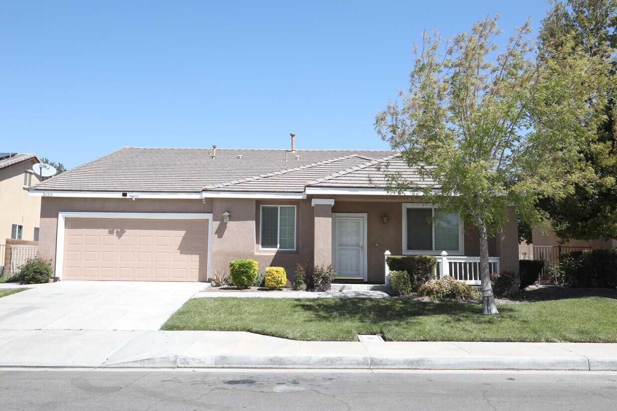Primary Photo - 3133 W Lingard St