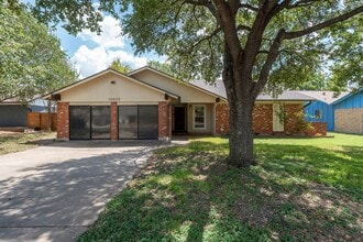 Building Photo - 10603 Parkfield Dr