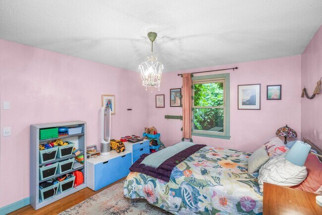 Foto del edificio - 4117 Saunders Ave