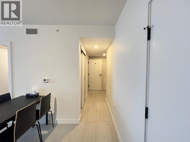 Building Photo - 5058 Joyce St