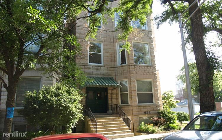 Primary Photo - 622 W Buckingham Pl
