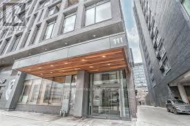 Building Photo - 111-111 Bathurst St