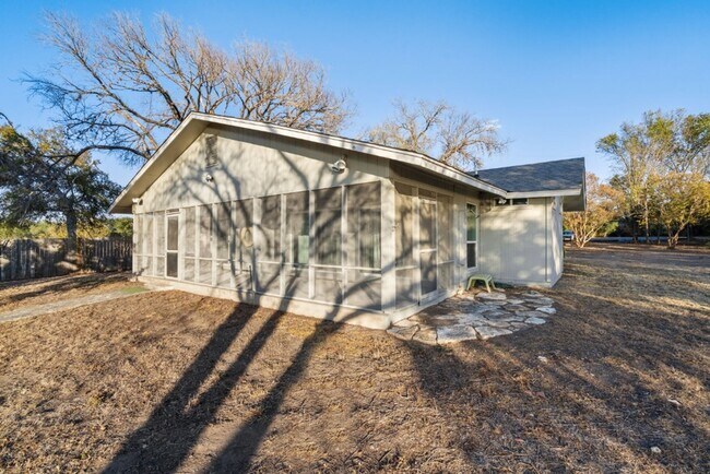 Building Photo - 17137 Rocky Ridge Rd