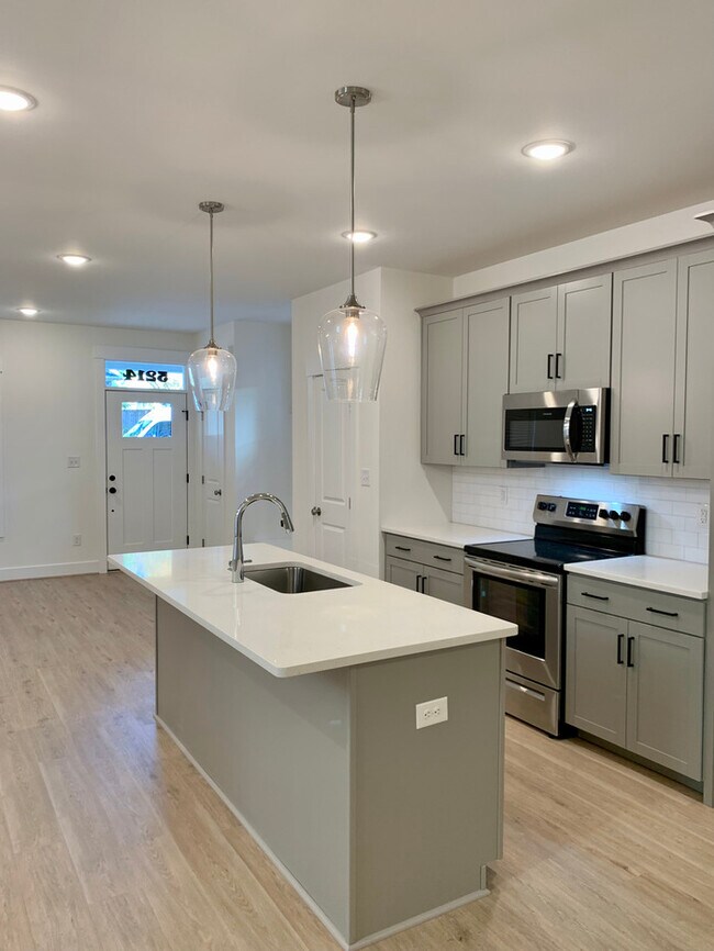 Building Photo - 5214 Campbell Ave