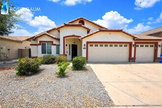 Building Photo - 2030 W Carson Rd