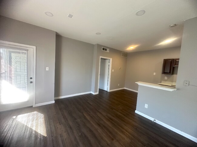 Foto del edificio - 8800 Westplace Dr