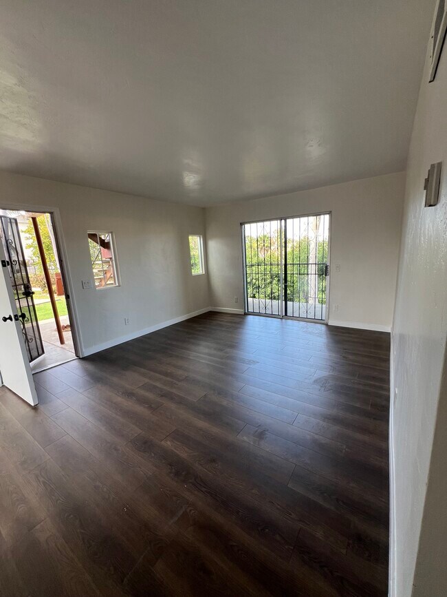 Foto del edificio - 1702 E 7th St