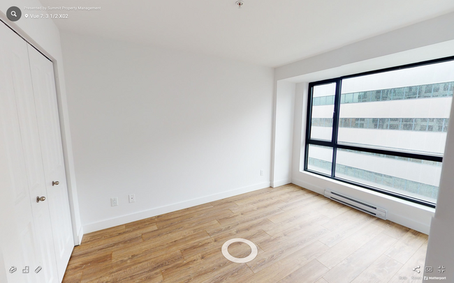 Building Photo - 1112-5110 Rue Buchan