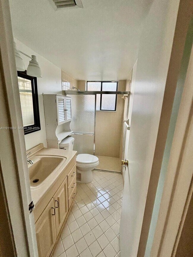 Foto del edificio - 9971 W Atlantic Blvd