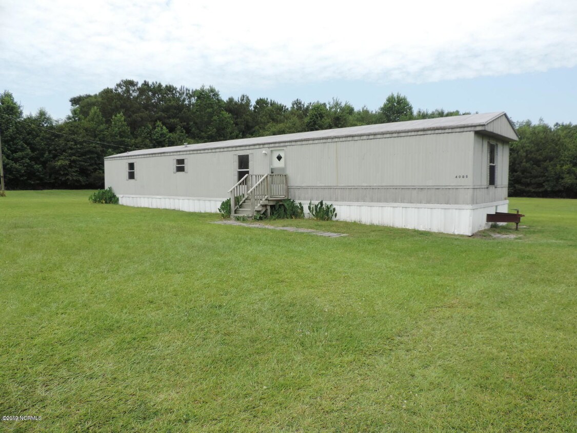 Primary Photo - 400 Coston Rd
