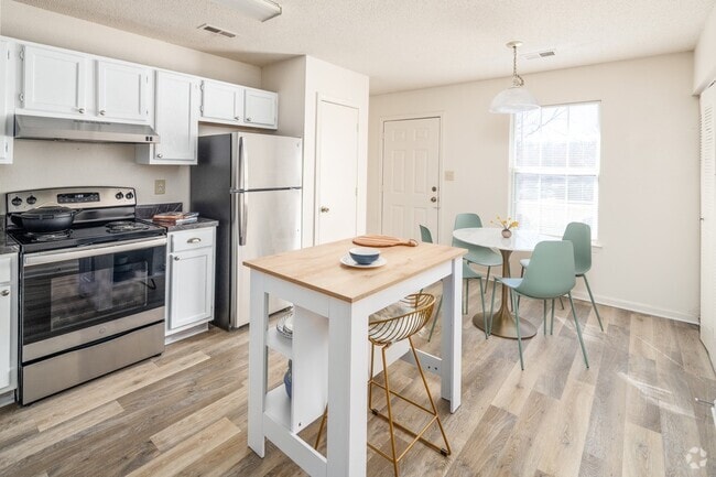 Building Photo - Hideaway Townhomes