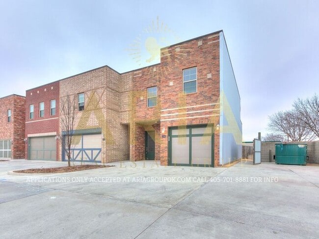 Building Photo - West Normans Best Kept Secret!