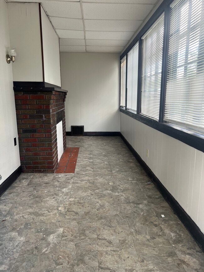 Foto del edificio - 632 Miami St