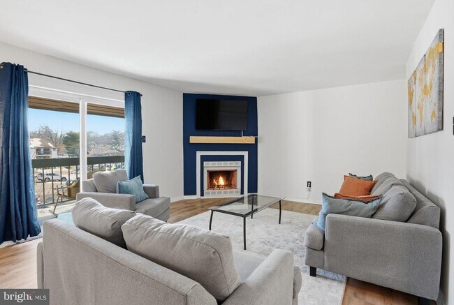 Foto del edificio - 3750 Clarendon Ave