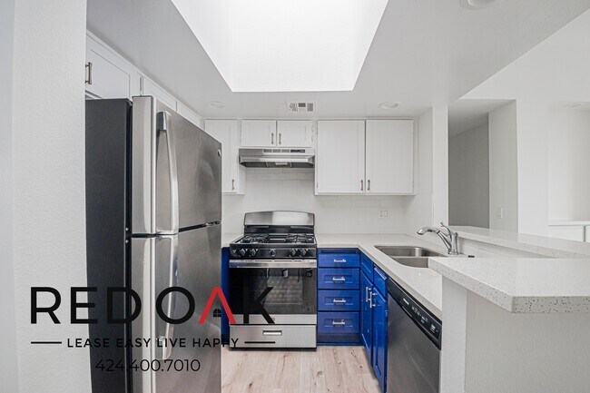 Foto del edificio - 4320 S Centinela Ave