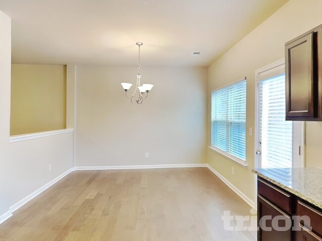 Building Photo - 3983 Sitka Dr