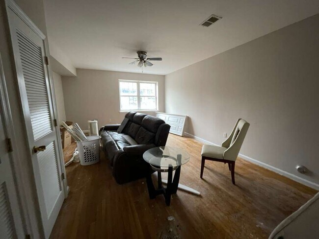 Foto del edificio - 488 Communipaw Ave