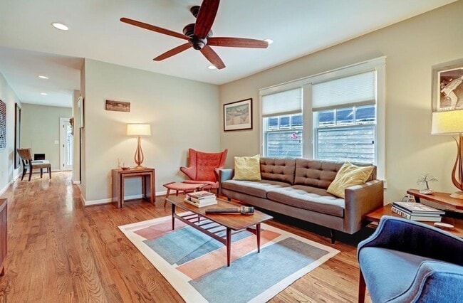 Foto del edificio - 1110 E 26th St