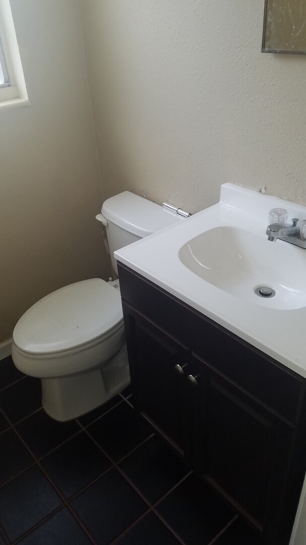 Foto del edificio - Three Bedroom One Bathroom House