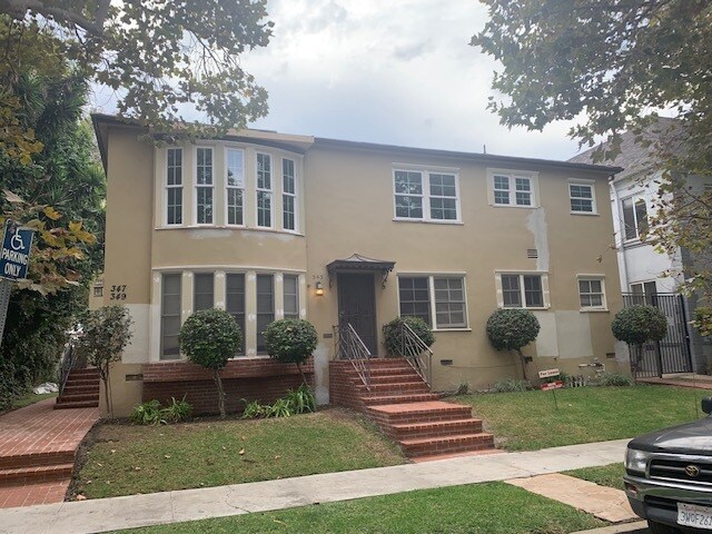 Primary Photo - 345 N Sycamore Ave