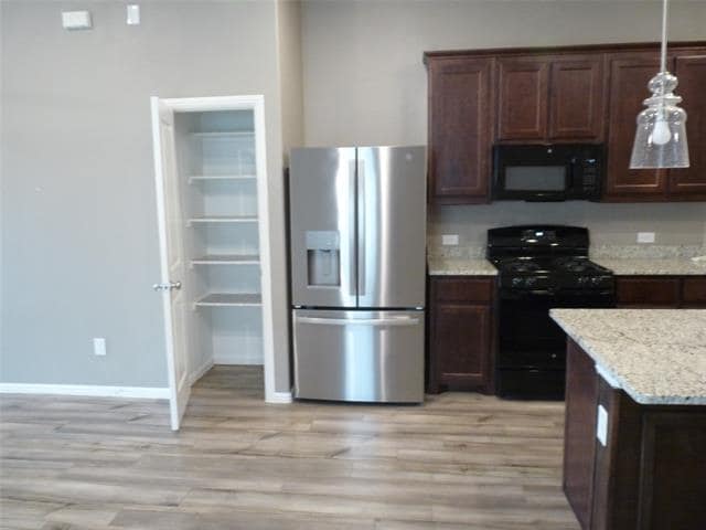 Building Photo - 14020 Danesdale Dr